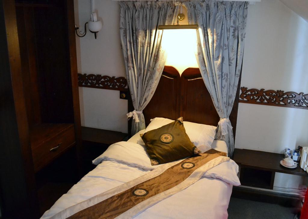 Ely Guest House Δωμάτιο φωτογραφία