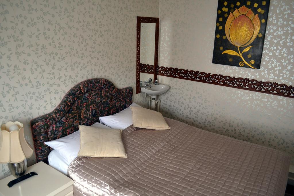 Ely Guest House Δωμάτιο φωτογραφία
